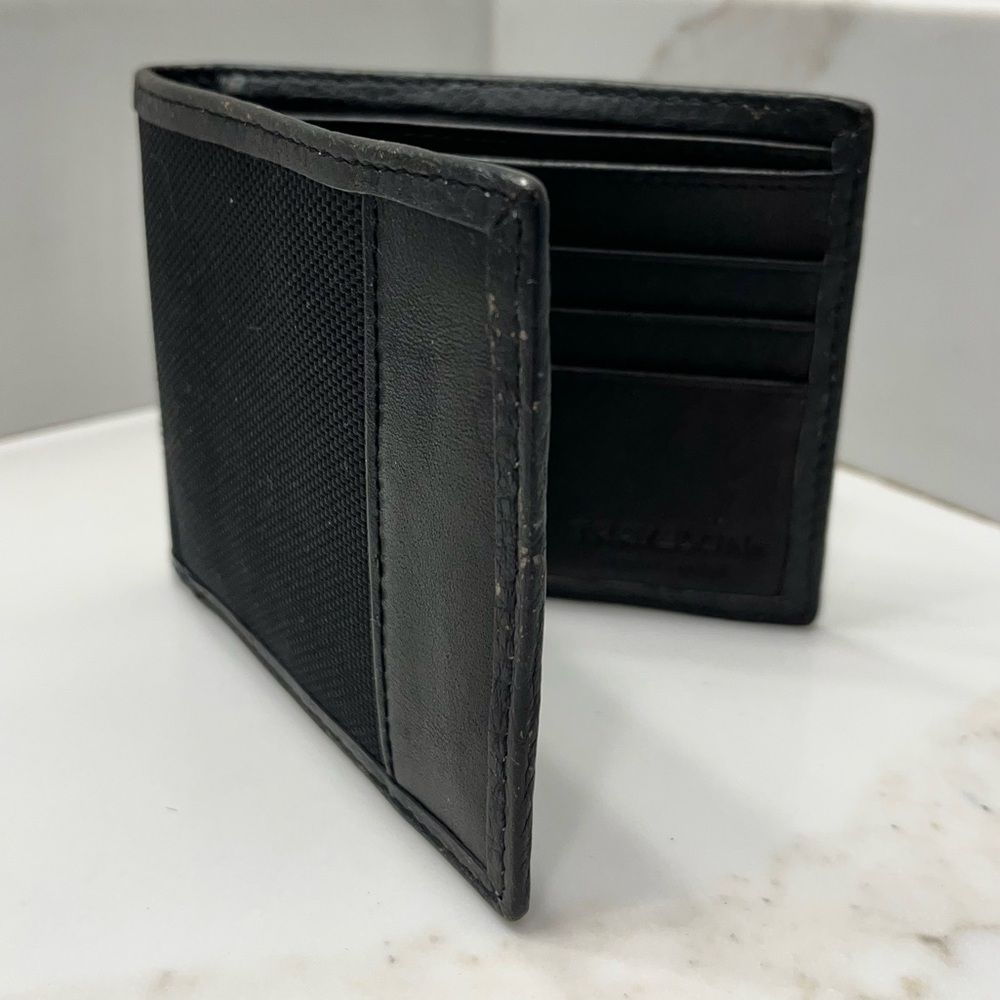 Travelon RFID black bifold wallet